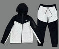 Nike Techs