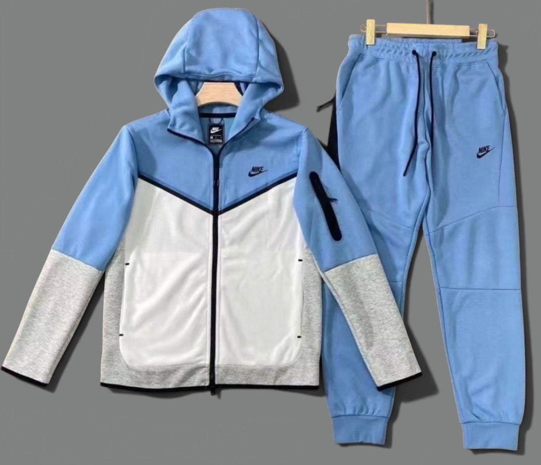 Nike Techs